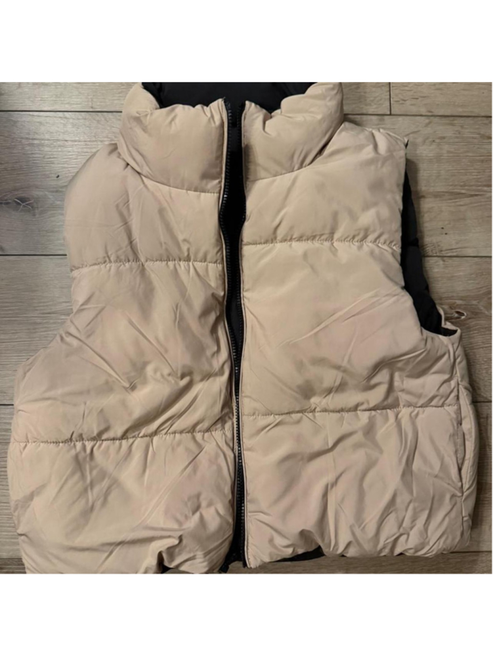 Love Tree reversible puffer vest in black & tan/beige, size Large